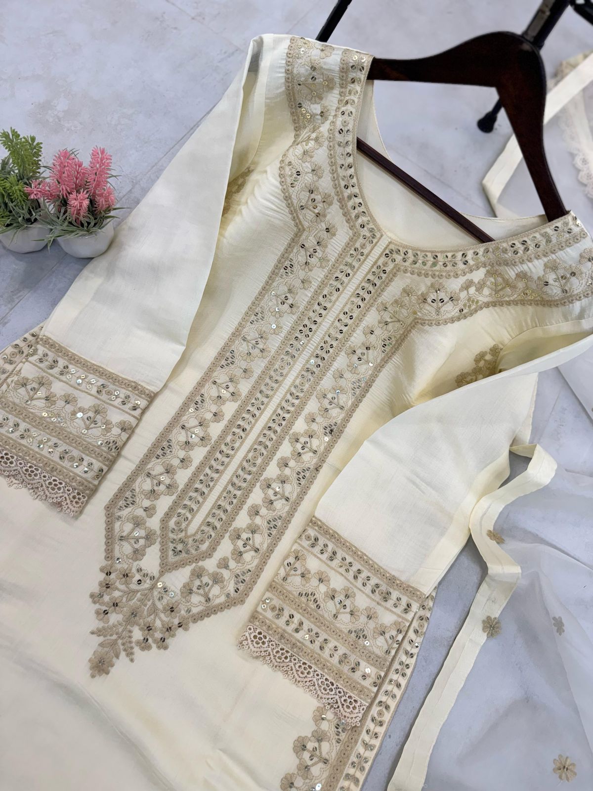 Zahra Sequin Embroidered Roman Silk Suit Set with Dupatta – EID Luxe Edit