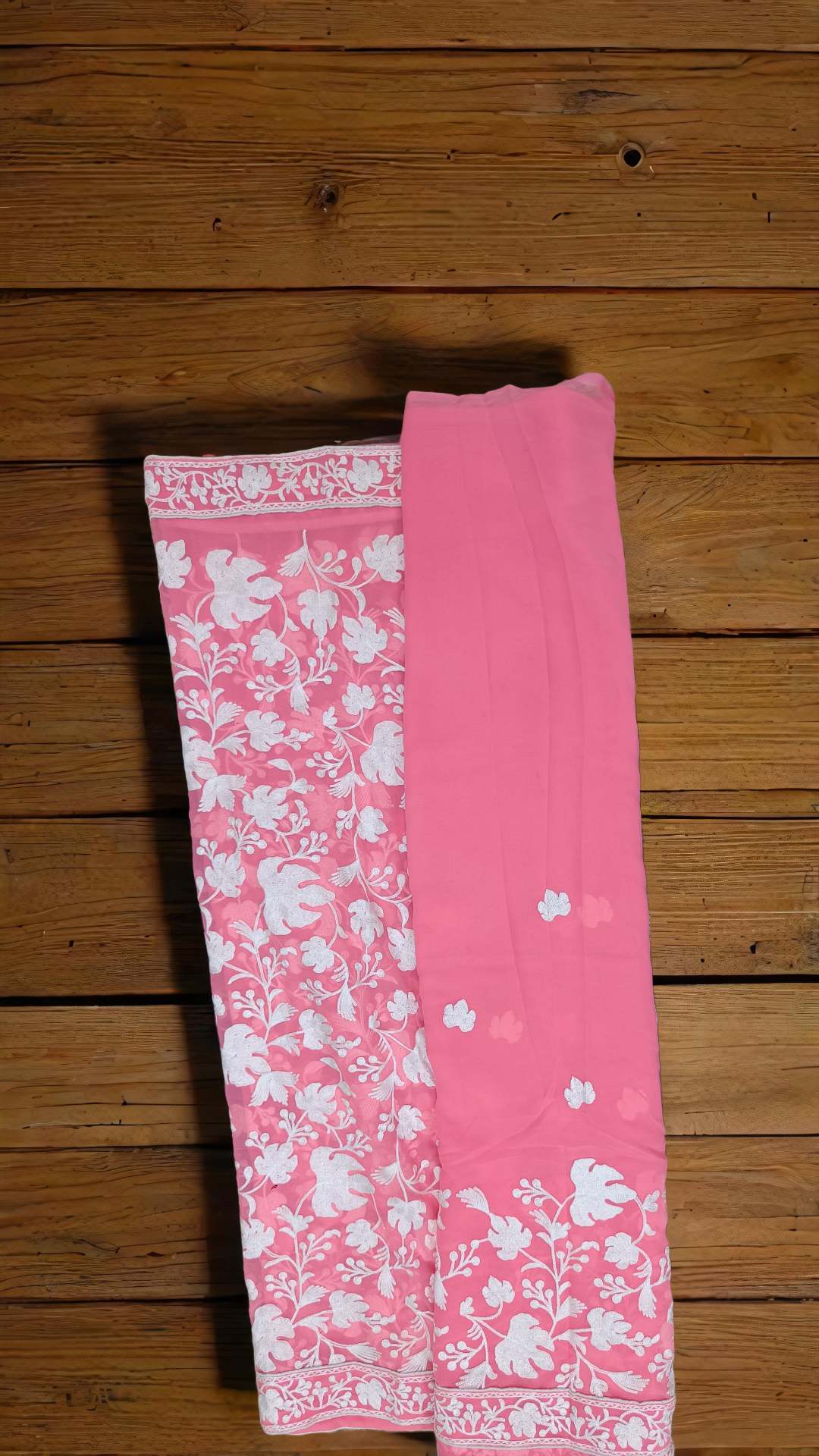 Elegant Kashmiri Aari Embroidery Saree – Chinar Leaf Motif in Subtle Pink