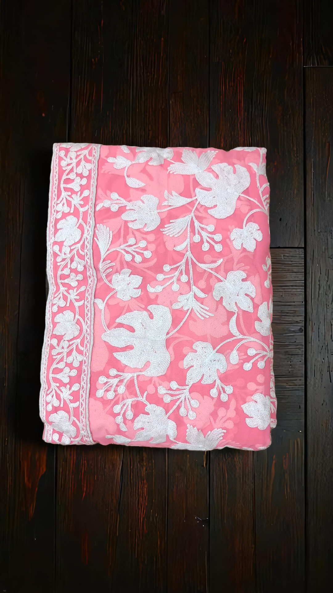 Elegant Kashmiri Aari Embroidery Saree – Chinar Leaf Motif in Subtle Pink