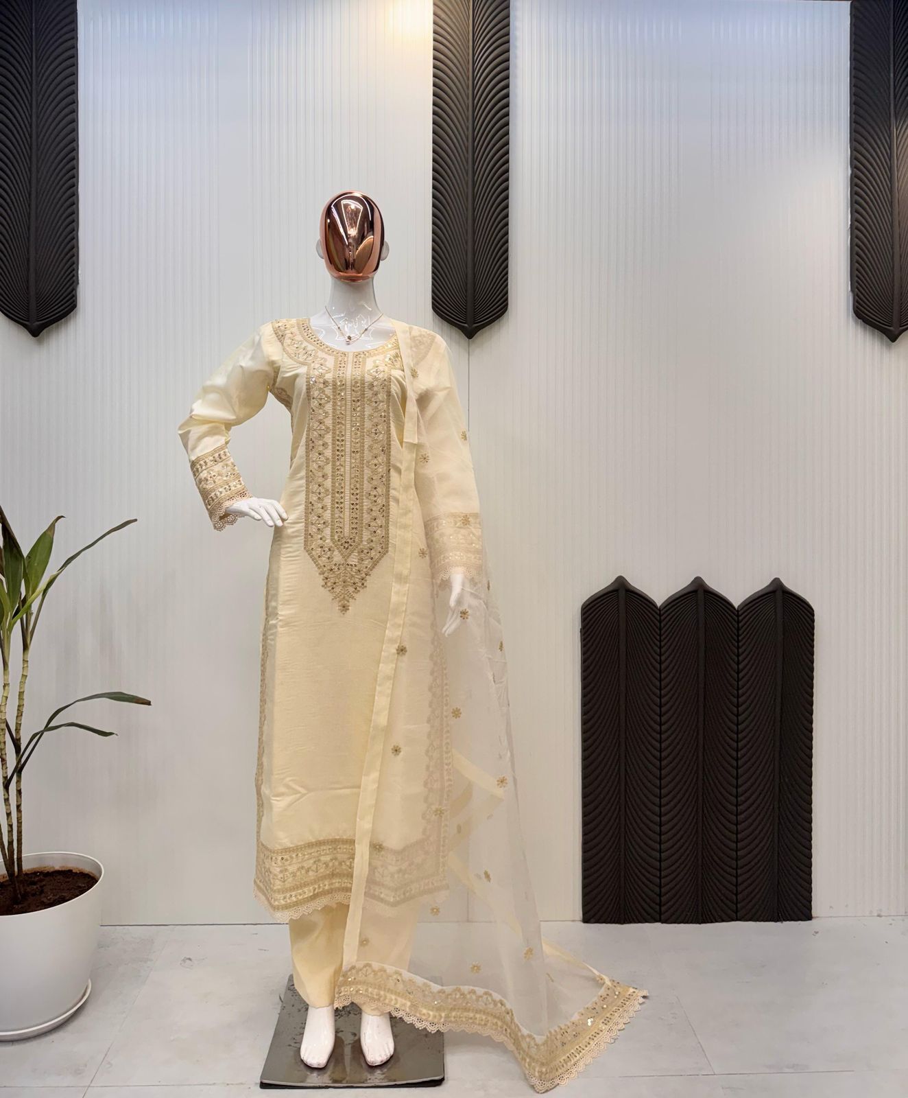Zahra Sequin Embroidered Roman Silk Suit Set with Dupatta – EID Luxe Edit