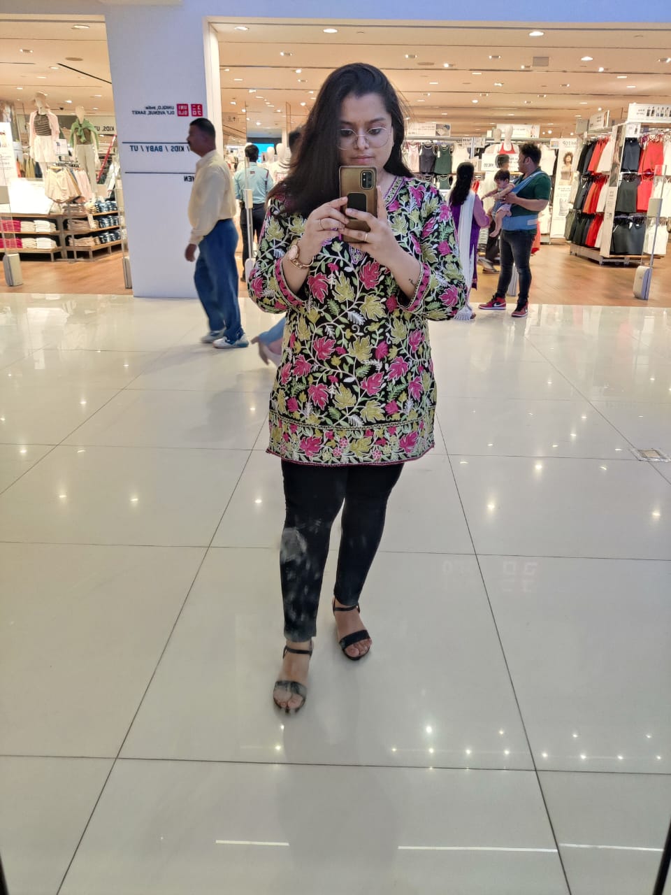 Chinar Charm Kurti – Handcrafted Aari Embroidery by Kashmiri Artisans | Elegant Ethnic Wear | #VocalForLocal
