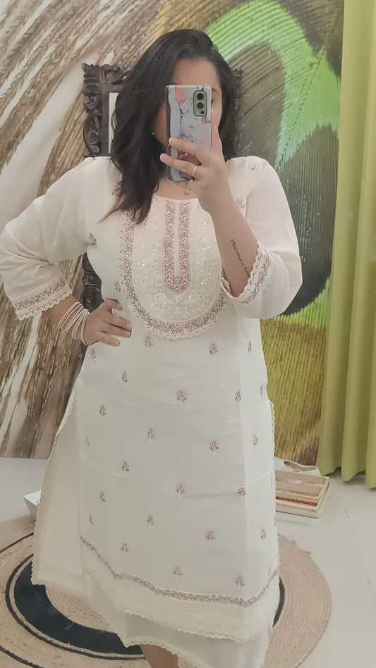 White Sniffing Flower cotton suit set