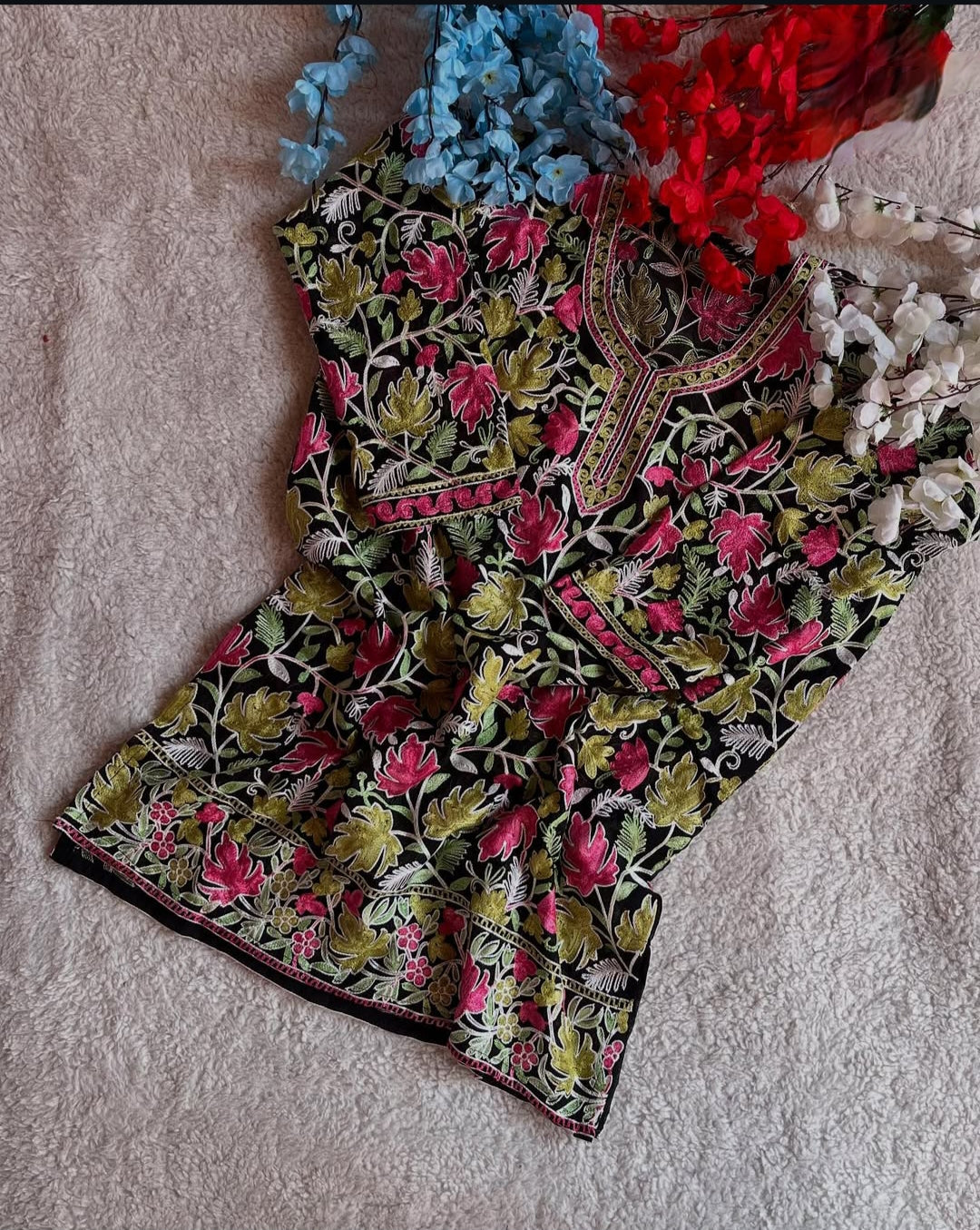 Chinar Charm Kurti – Handcrafted Aari Embroidery by Kashmiri Artisans | Elegant Ethnic Wear | #VocalForLocal