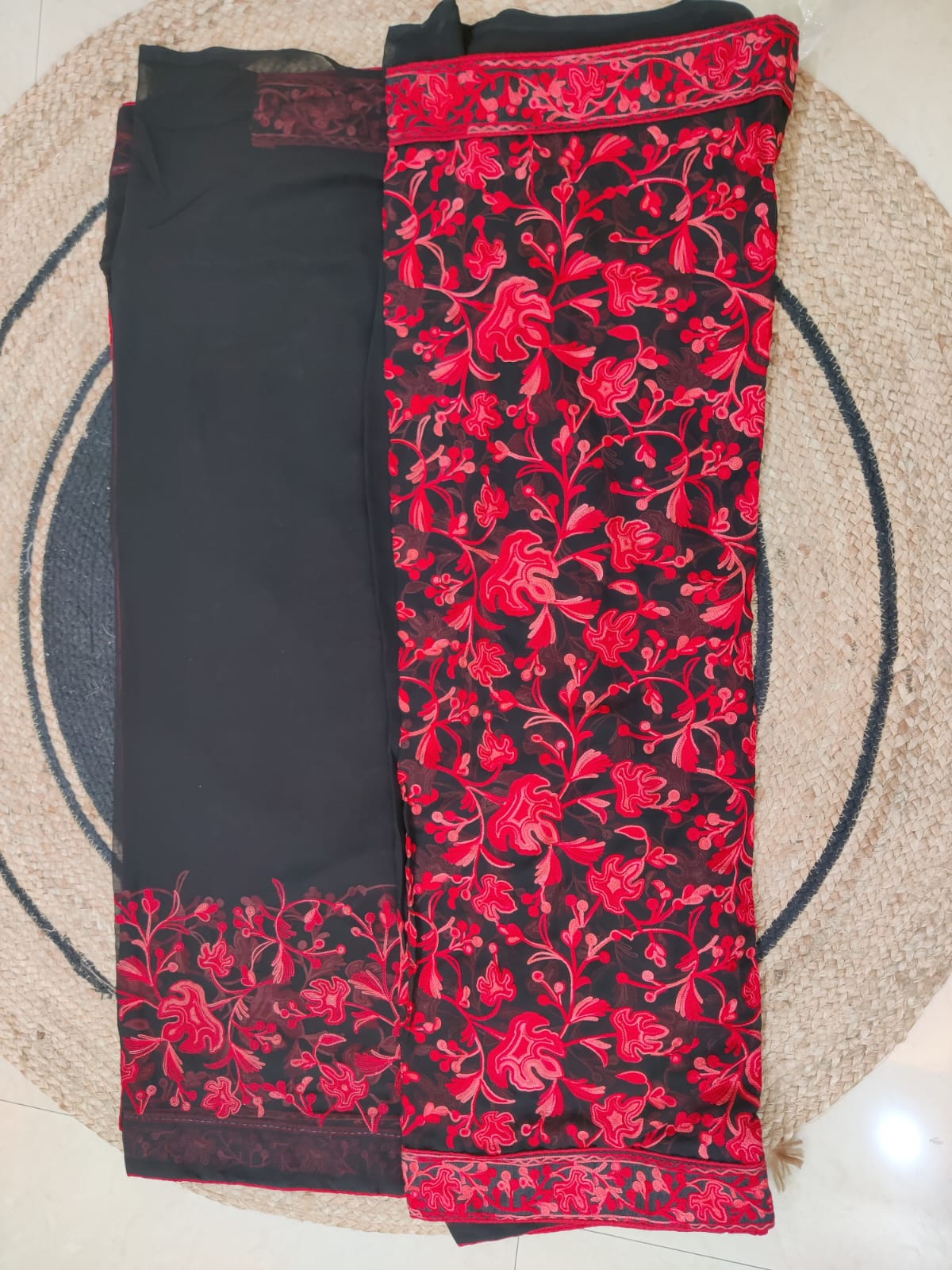 Elegant Kashmiri Aari Embroidery Saree – Chinar Leaf Motif in Subtle black
