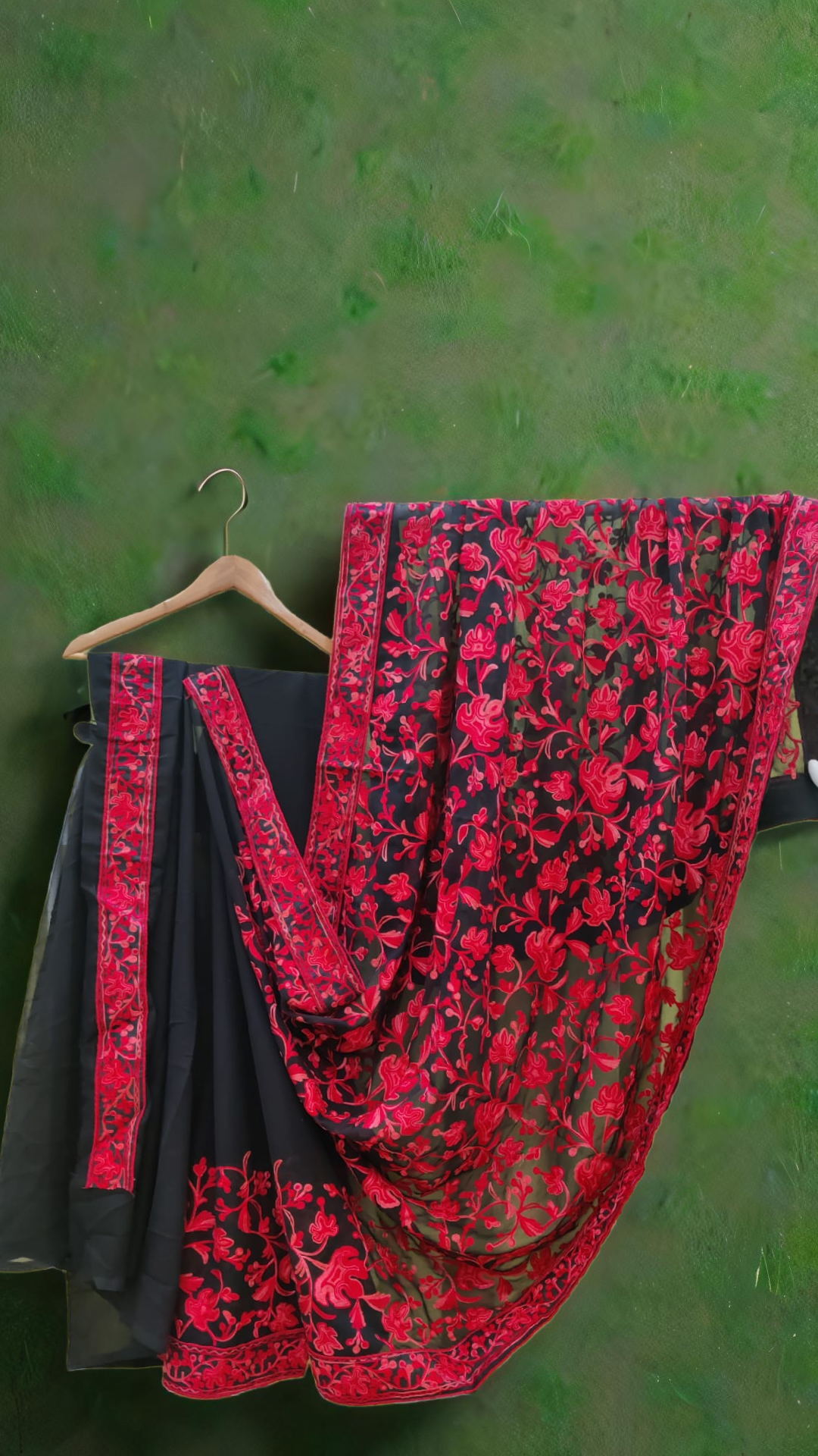 Elegant Kashmiri Aari Embroidery Saree – Chinar Leaf Motif in Subtle black
